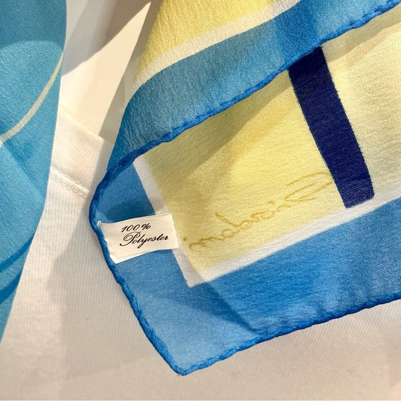 🌟HP🌟VTG Large Italian Designer Colorful Geometric Print Square Scarf Giordani - Picture 5 of 7